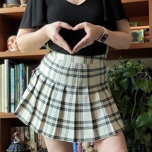 Plaid Pleated Skirt - Black and White